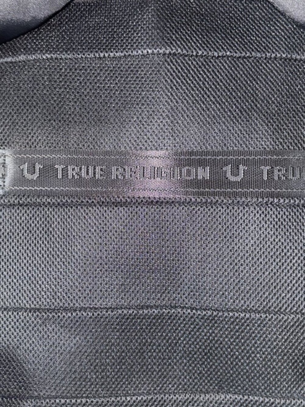 True Religion Will travel backpack in black with a volume of 23 l - Picture 8 of 13
